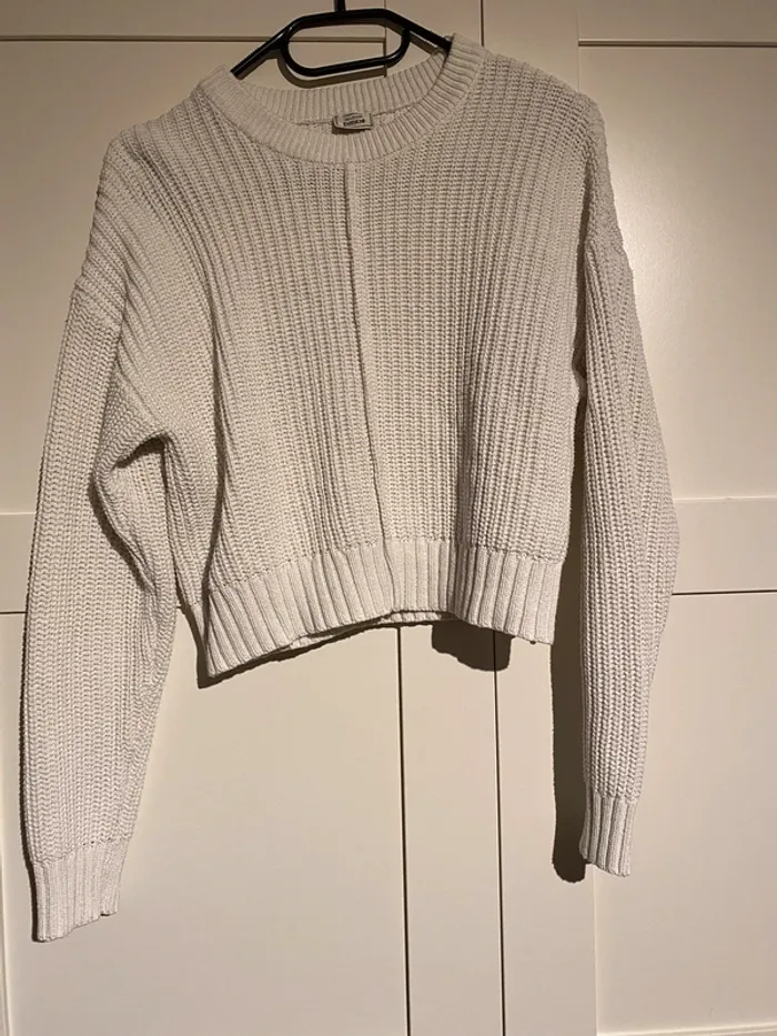 Pull blanc court - photo numéro 2