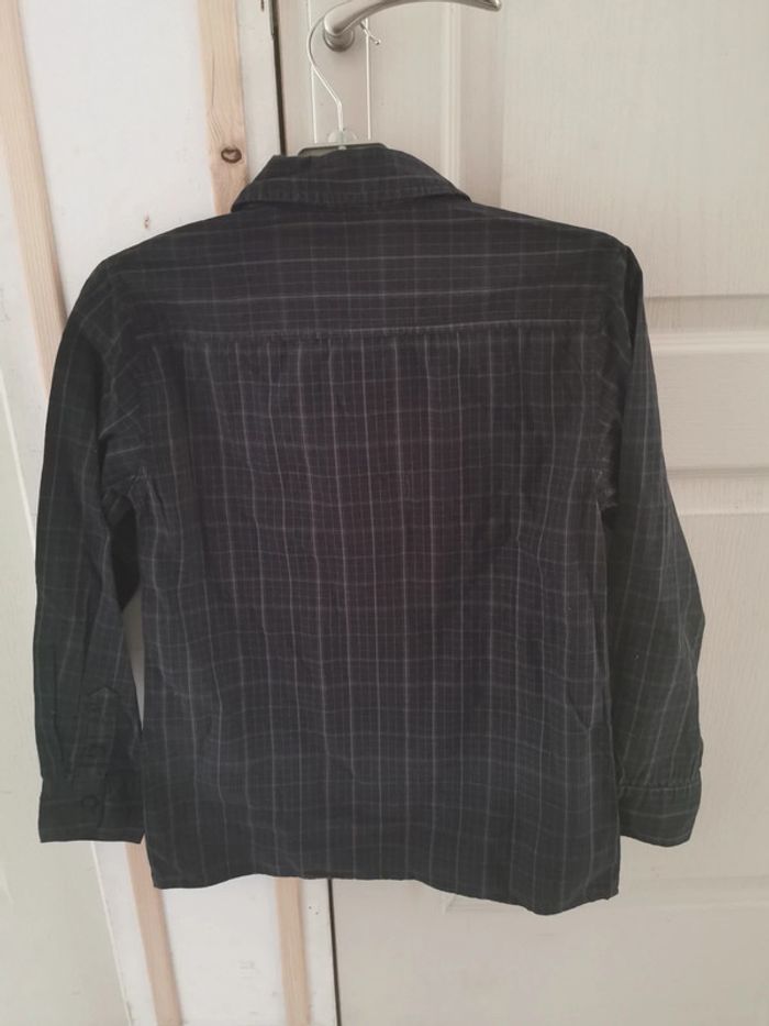 Chemise by Kool taille 12 ans très bon état - photo numéro 2