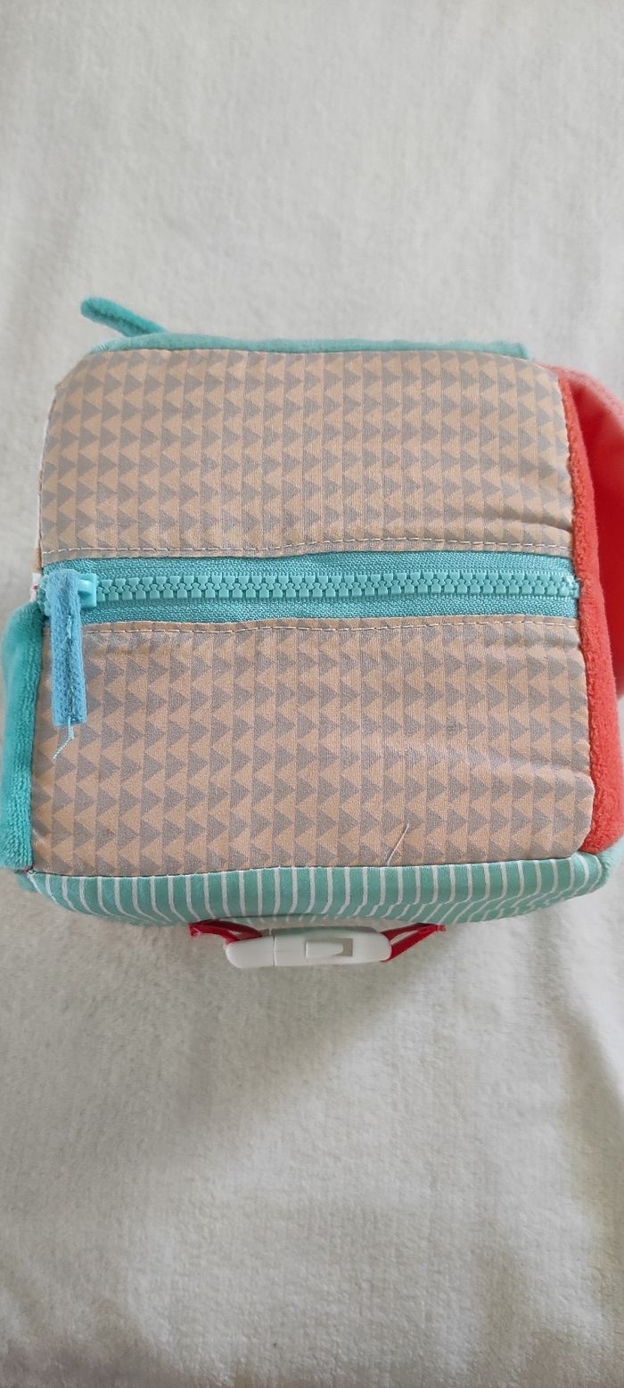 Cube tissu pour apprentissage fermetures - photo numéro 8