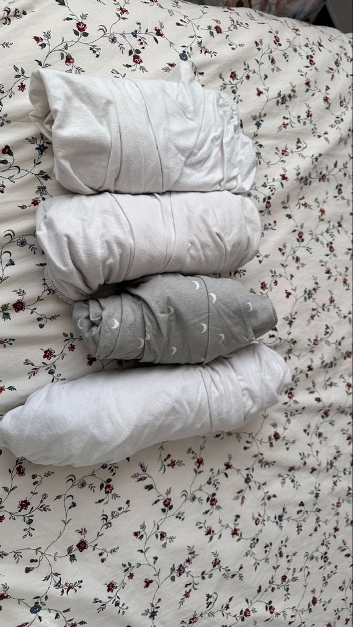 Lot 4 draps housse pour lit bébé 60x120cm