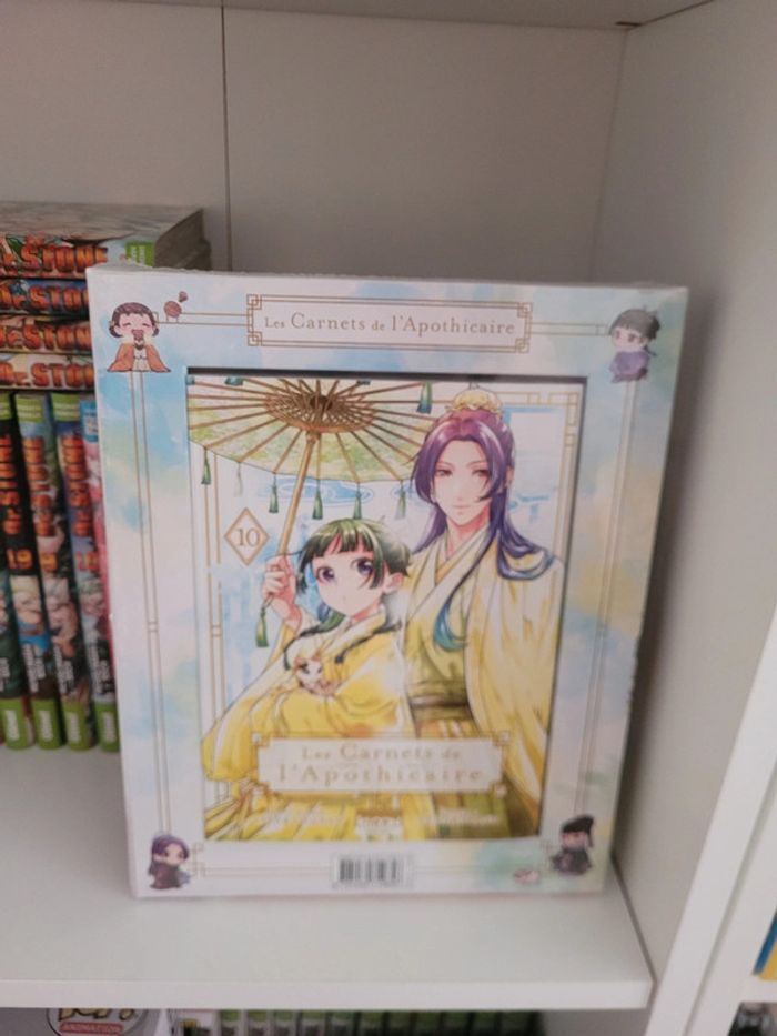 Manga Les Carnets de l'Apothicaire tome 10 collector - photo numéro 2