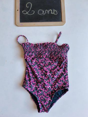 Maillot de bain tape à l'oeil taille 2 ans en excellent état