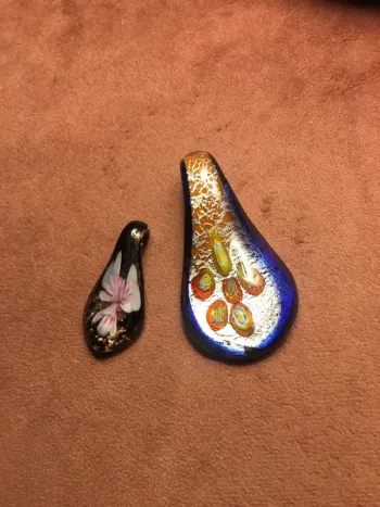 Pendentif en verre soufflé