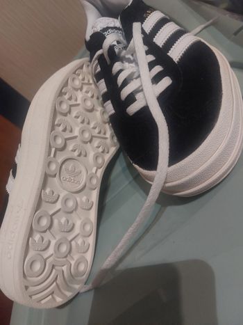 Basket  blanc et noir