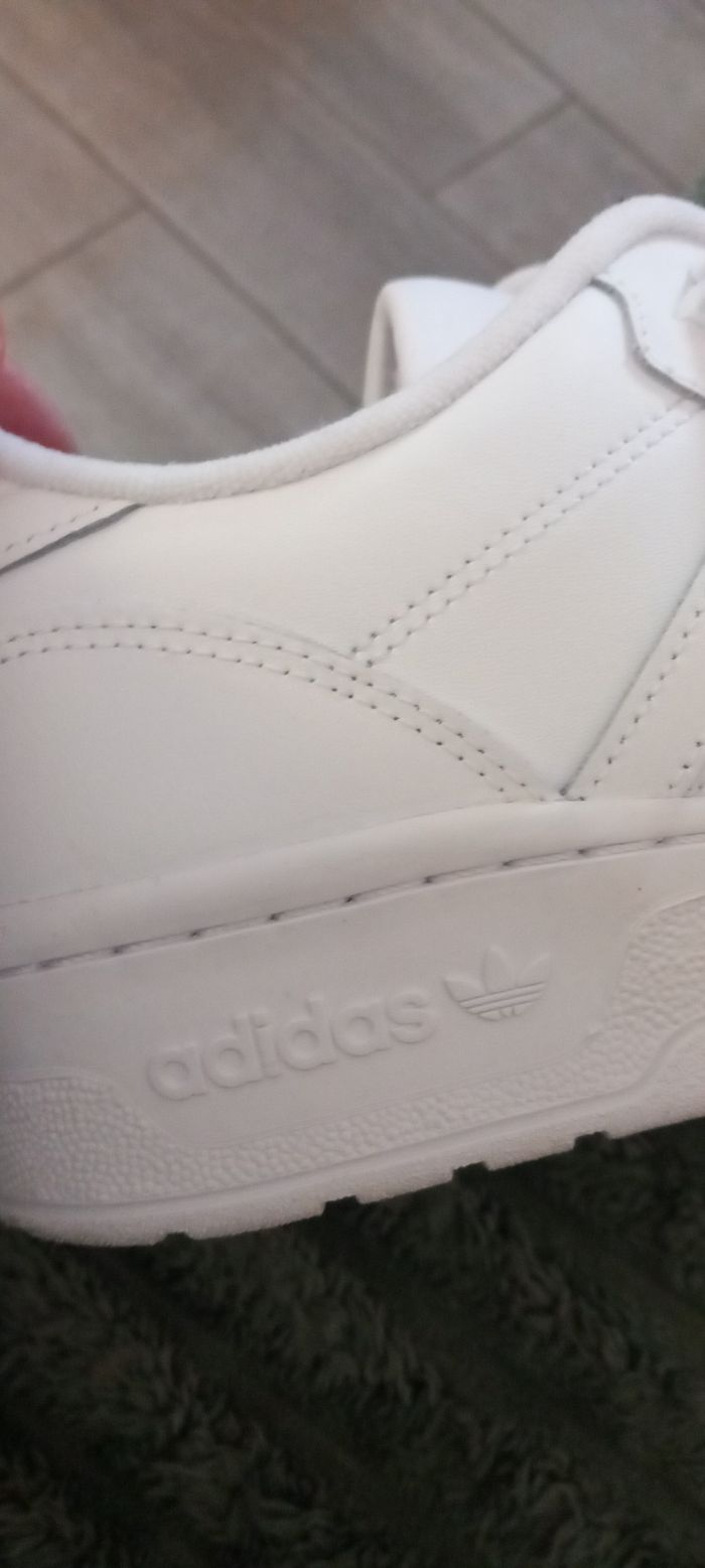 Basket Adidas neuves homme - photo numéro 2