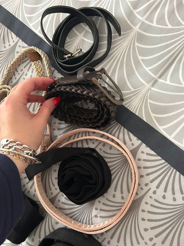 Lot ceinture T42-44 - photo numéro 3