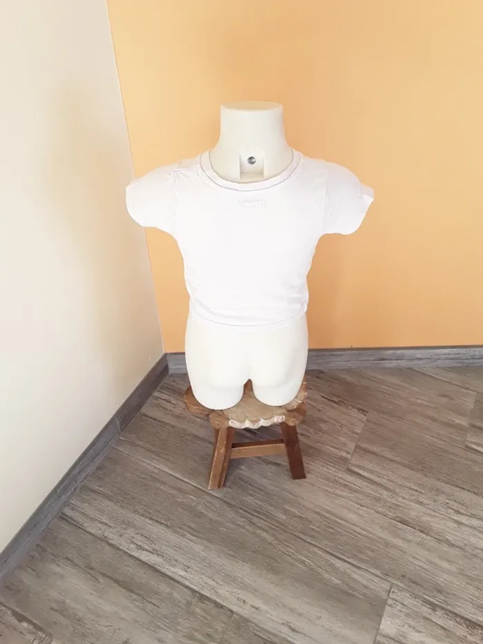 Tee shirt manches courtes 3 ans (98 cm) - photo numéro 4