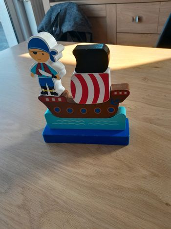 Puzzle en bois horizontal pirate 7 pièces