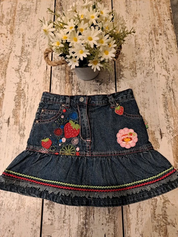 Jupe jean brodé Charlotte aux fraises