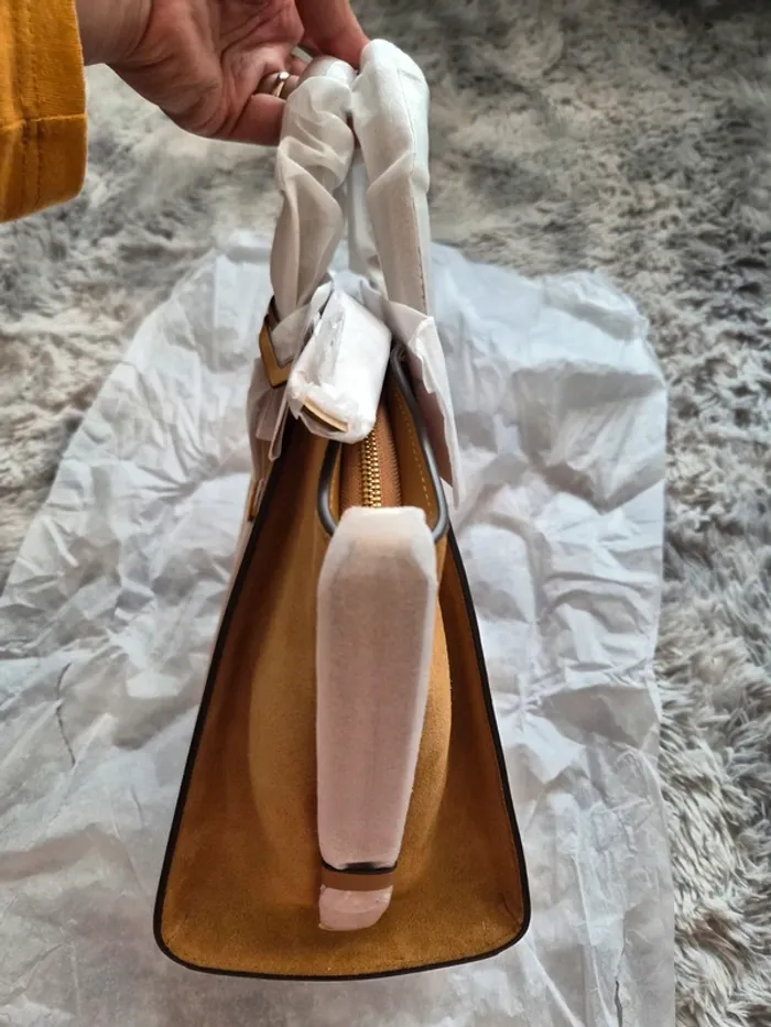 Sac Michael Kors – Cuir camel & suède – Neuf avec étiquettes - photo numéro 4