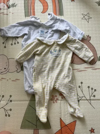 Lot 2 pyjamas petit bateau