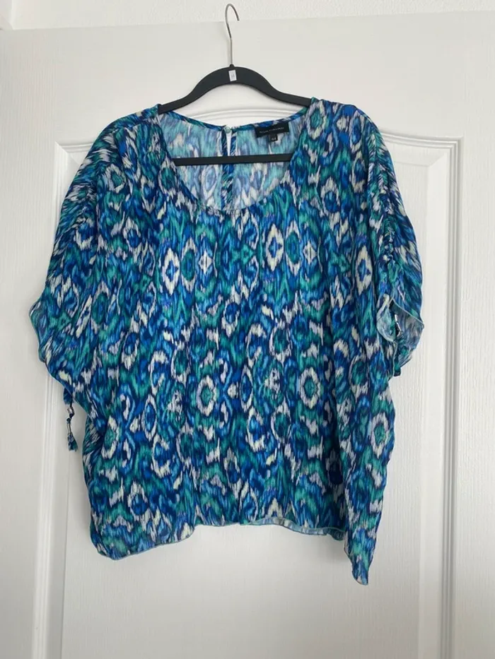 Jolie blouse manches courtes  Eva Kayan
