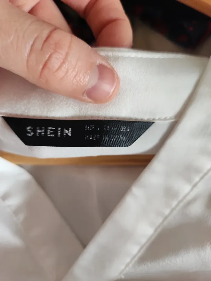 🌺Blouse blanche satinée Shein T36/S🌺 - photo numéro 4
