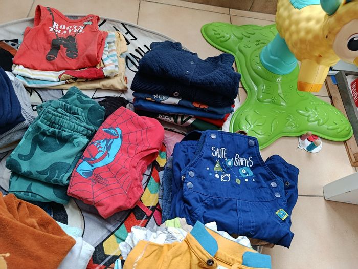 Lots bébé 6 mois - photo numéro 3