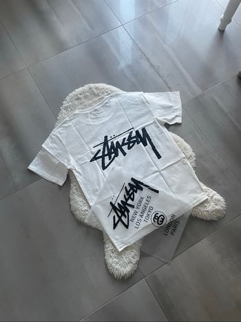 T-shirt Stüssy