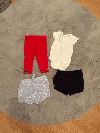 Lot vêtement 12 mois 