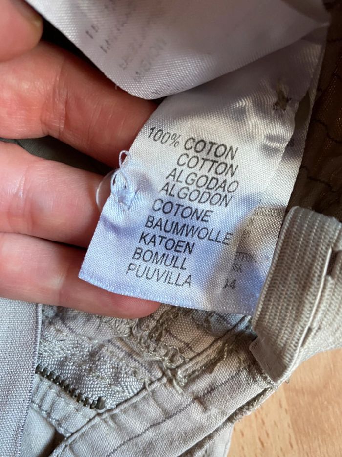 Beau pantacourt beige Vertbaudet T. 4 ans/102 cm garçon TBE - photo numéro 9