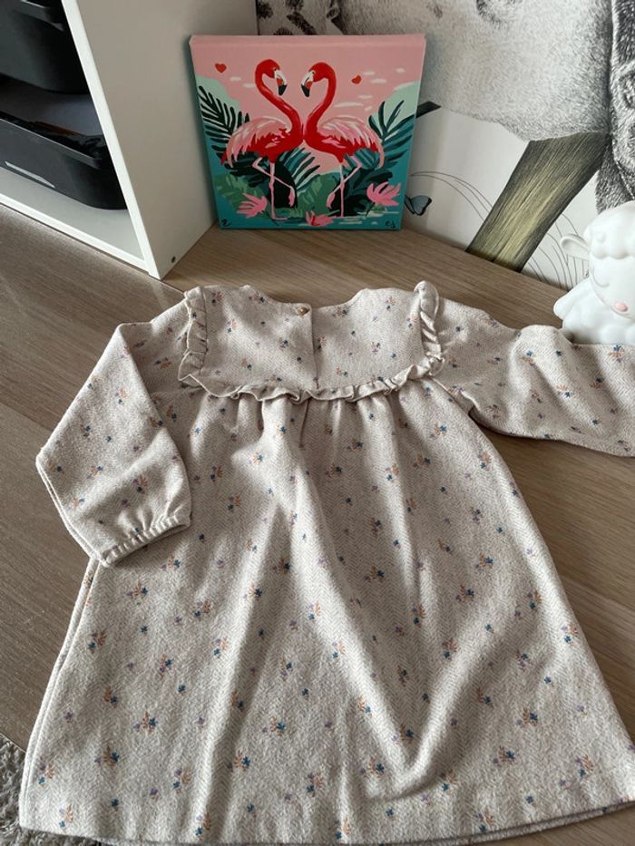 Robe Zara comme neuve 2 ans - photo numéro 4