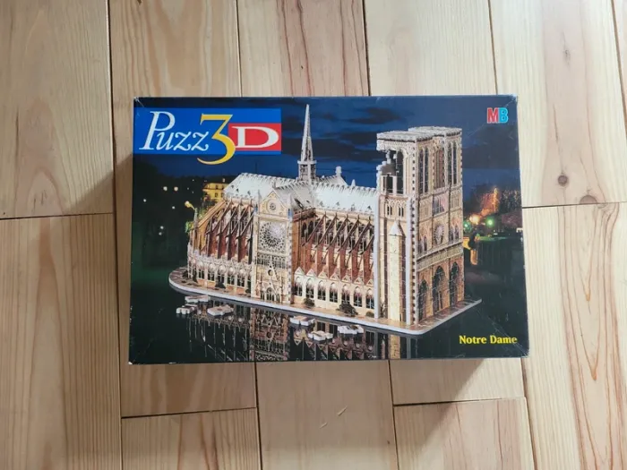 Puzzle 3D Notre dame de Paris MB