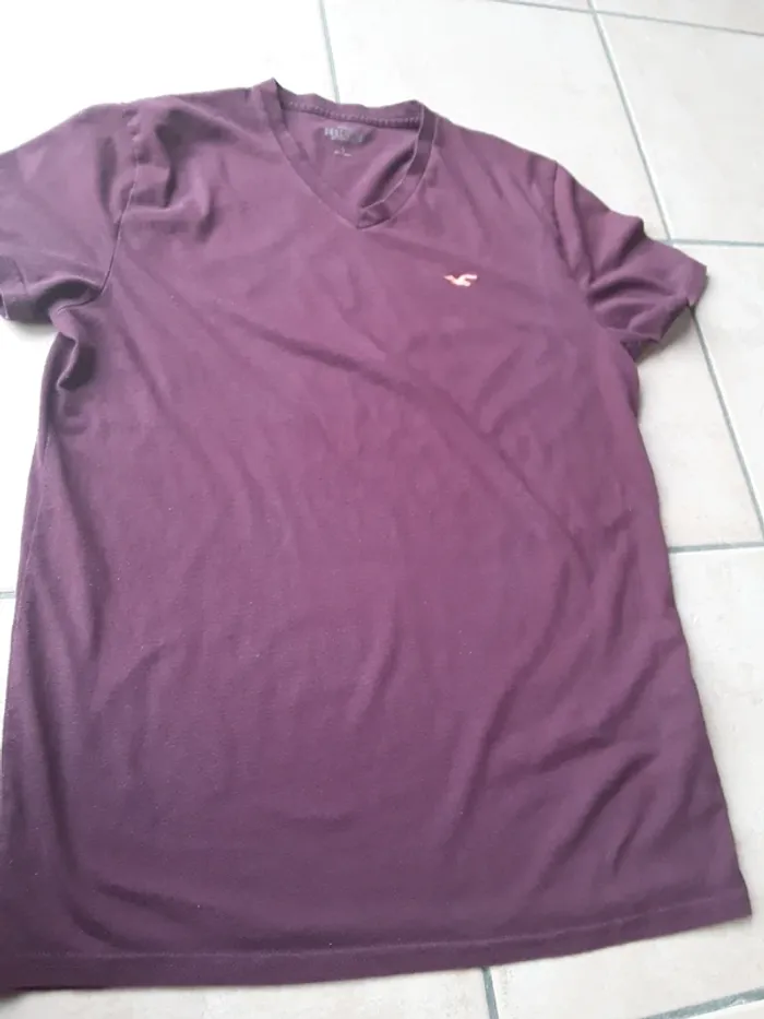 T Shirt col V Hollister