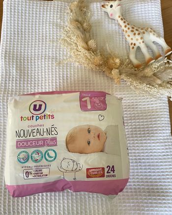 Couches taille 1  neuf