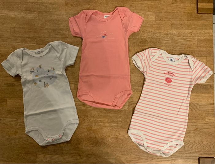 Lot de 3 bodies 👶🏻 Petit Bateau - photo numéro 2