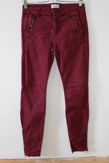 Magnifique jean bordeau Zara
