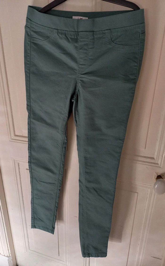 Pantalon slim/jean stretch vert kaki –Taille 36