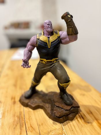 Statue Thanos
