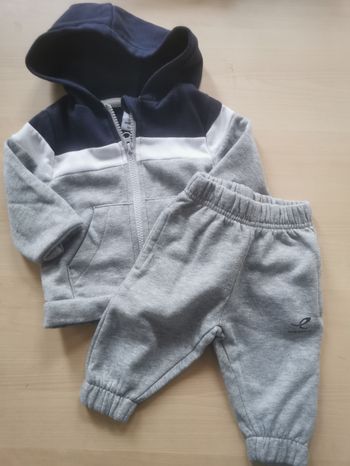 Ensemble jogging 9mois 74cm