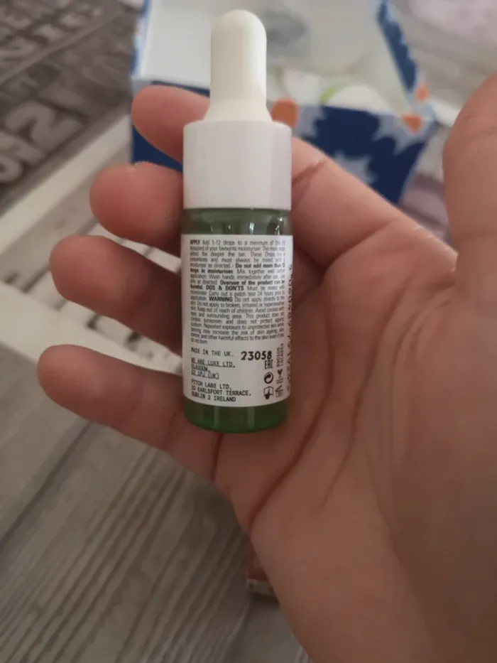 Lot de cosmétiques rare beauty et isle of paradise - photo numéro 4