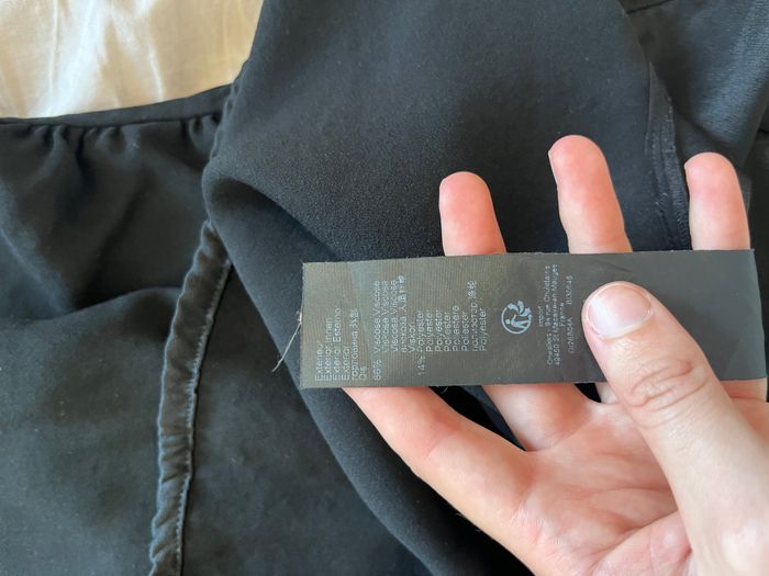 🖤 Robe noire satinée – IKKS – Élégance intemporelle & féminine – Taille 36 (S) 🖤 - photo numéro 5