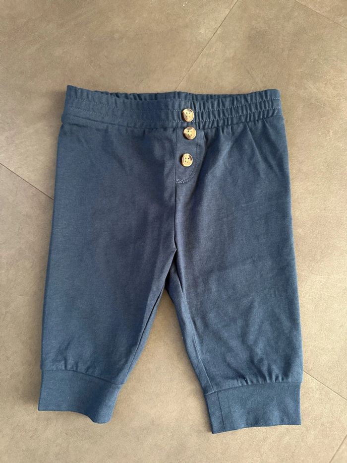 Lot pantalons 6 mois - photo numéro 2