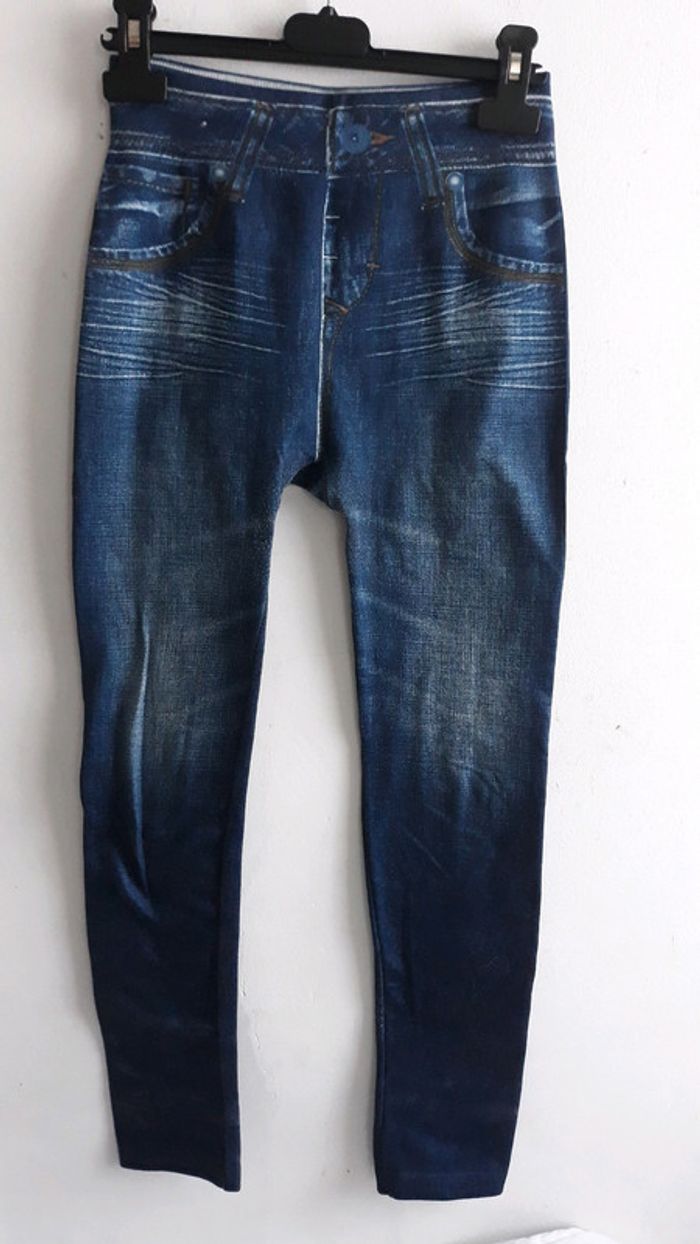 Legging style jeans