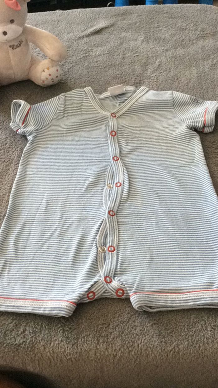 Barboteuse manches courtes