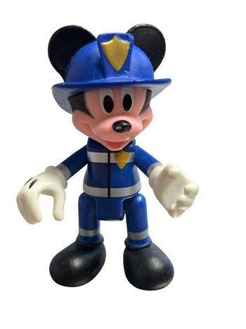 Figurine Disney Mickey gendarme articulé 8 cm IMC Toys