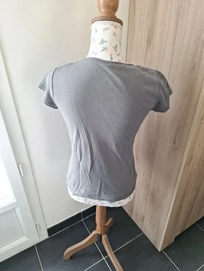 T-shirt gris - photo numéro 3