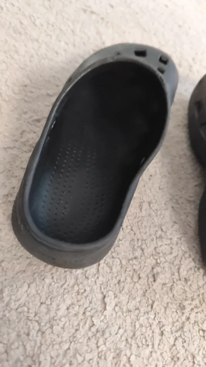 Claquettes style crocs - photo numéro 9