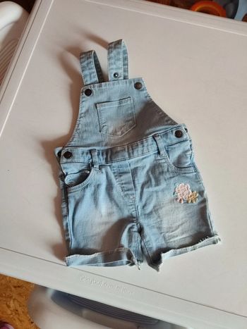Salopette en jean taille 18 mois