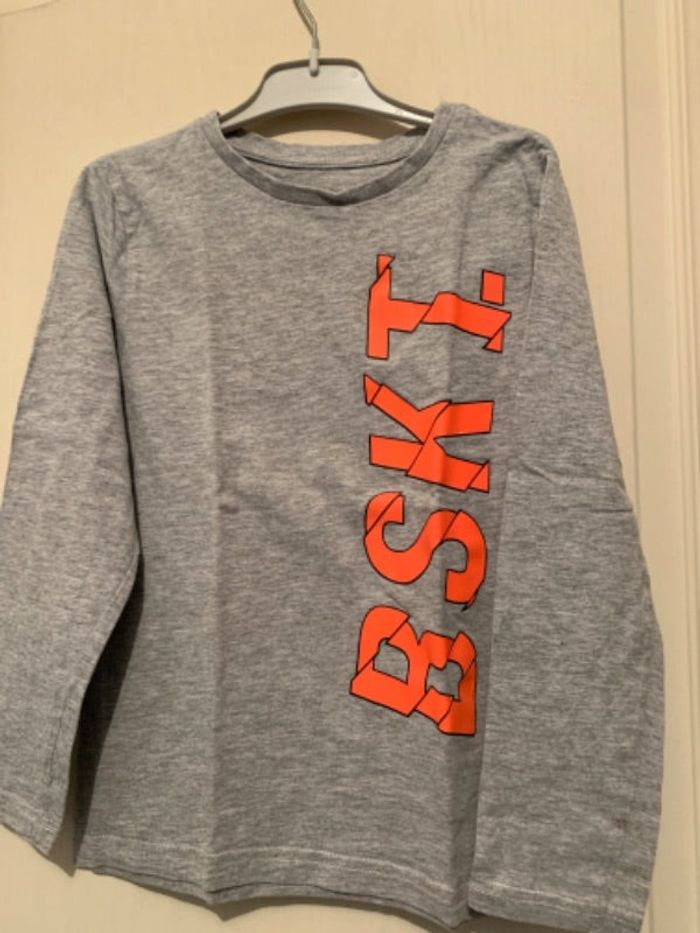 Tee-shirts