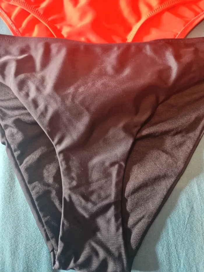 Bas maillot de bain neuf - photo numéro 4
