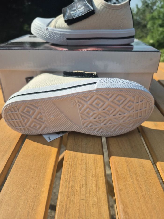 Basket Star Wars taille 27 - photo numéro 3