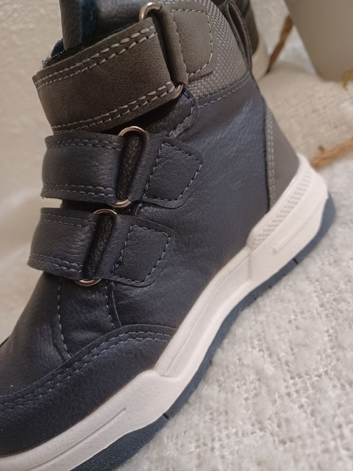 Chaussures garçon T 24 - photo numéro 5