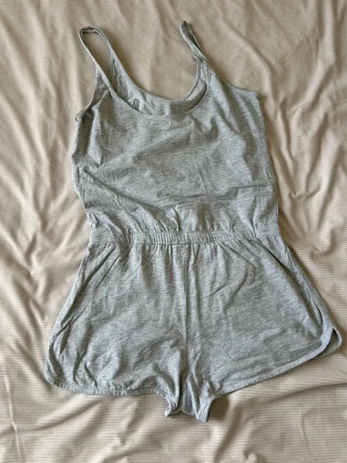 Combie short grise undiz taille M - photo numéro 2