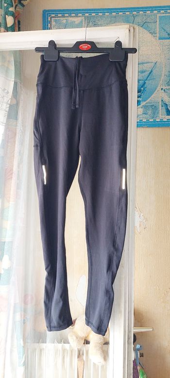 Legging crane