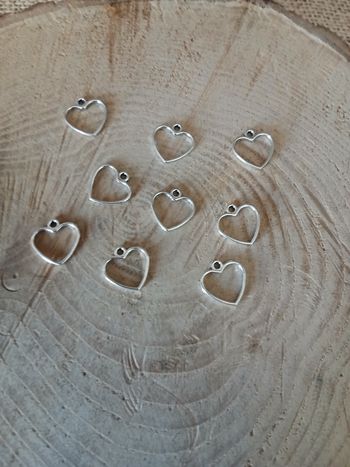 Lot de 22 breloques coeur