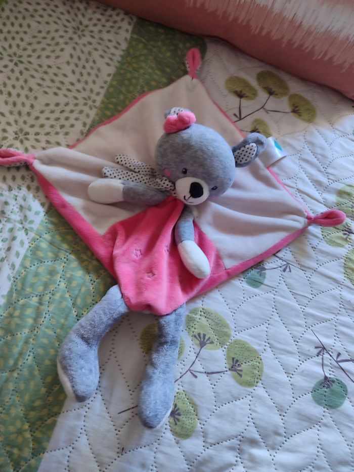 Doudou ours rose gris tex