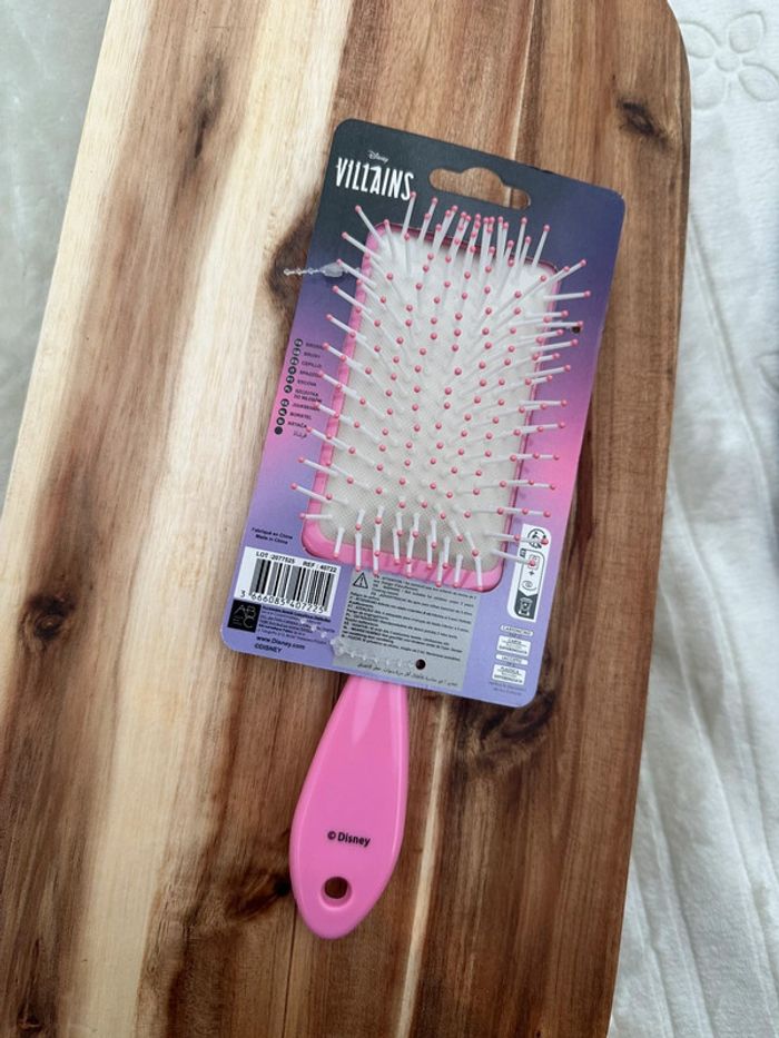 Brosse à cheveux vilains Ursula de la petite sirène, Disney neuve - photo numéro 3