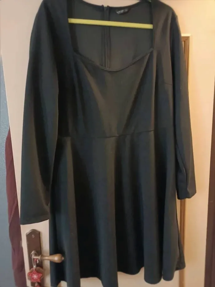 Robe  noir shein  curve  2xl neuf