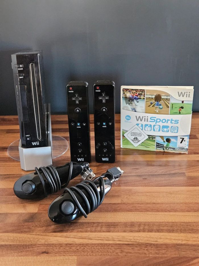 Console Nintendo Wii noir # Pack Wii Sports pour 2 personnes #